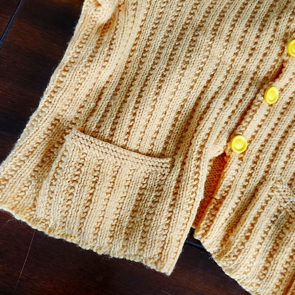 Handmade Wool Yellow Sweater - Picture 3 of 3